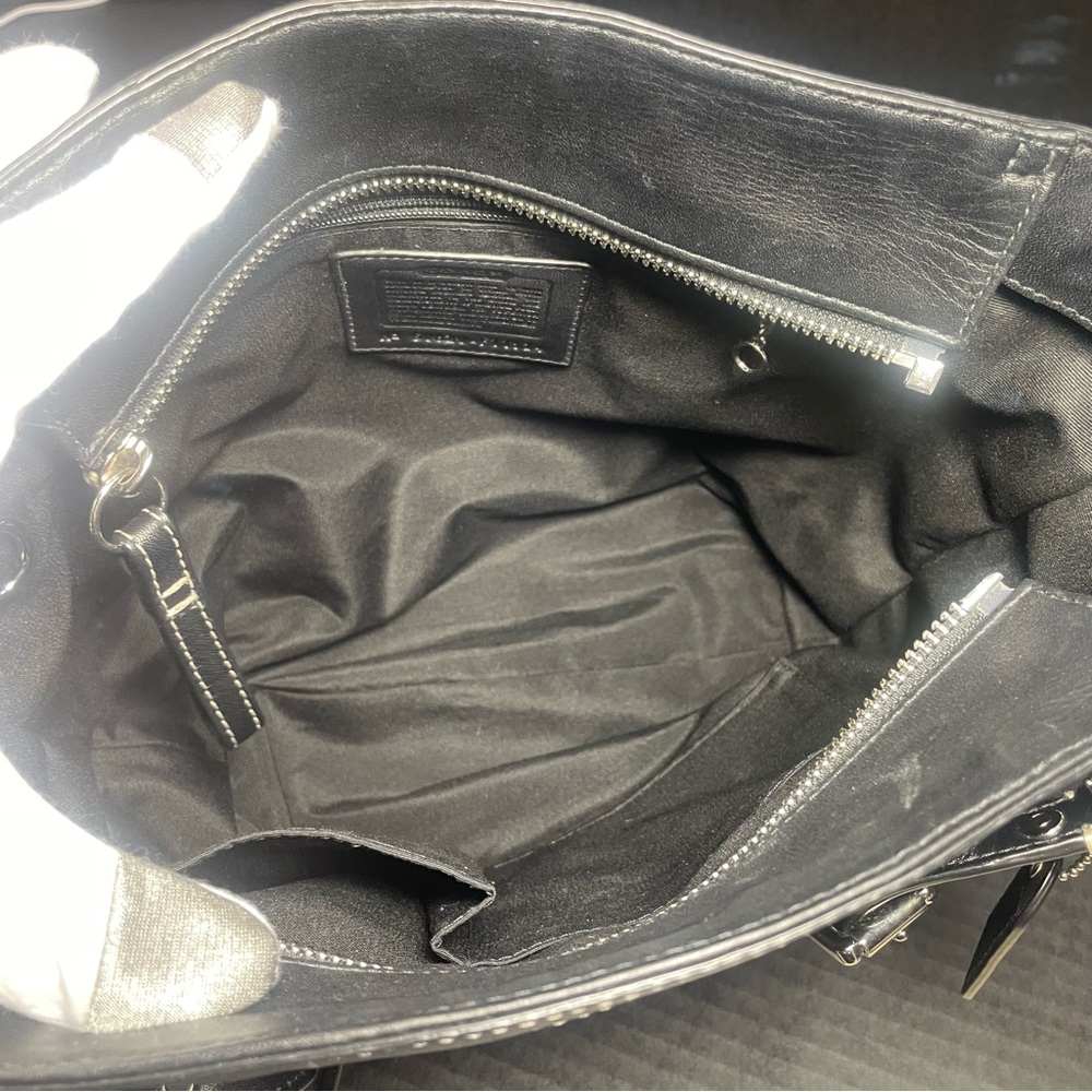 Vintage Coach Black Leather Tote Excellent, classy, LIKE NEW VERY WELL CARED FOR - Picture 16 of 17